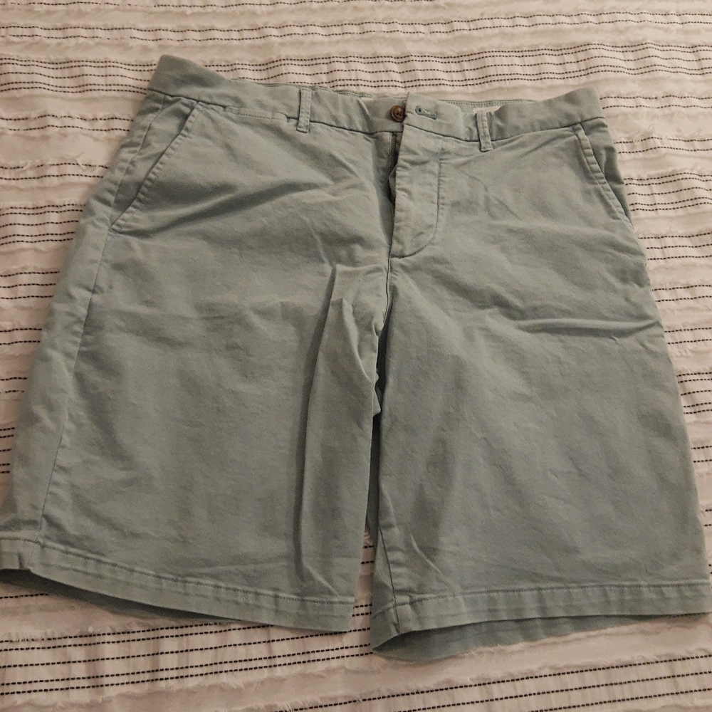 GAP 34 waist 10 inch short pants